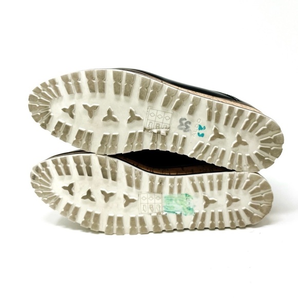 Aldo Striped Platform Black Patent Polyurethane Oxford Lace Up Almond Toe Size 7 - Picture 9 of 9